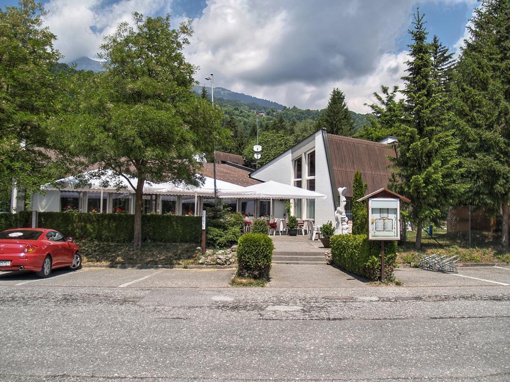 Hotel Grüsch Buitenkant foto