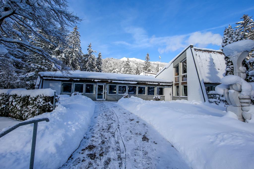 Hotel Grüsch Buitenkant foto