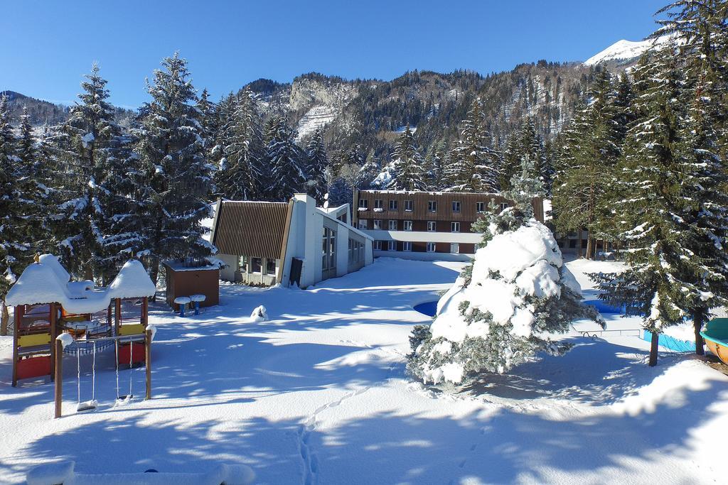 Hotel Grüsch Buitenkant foto