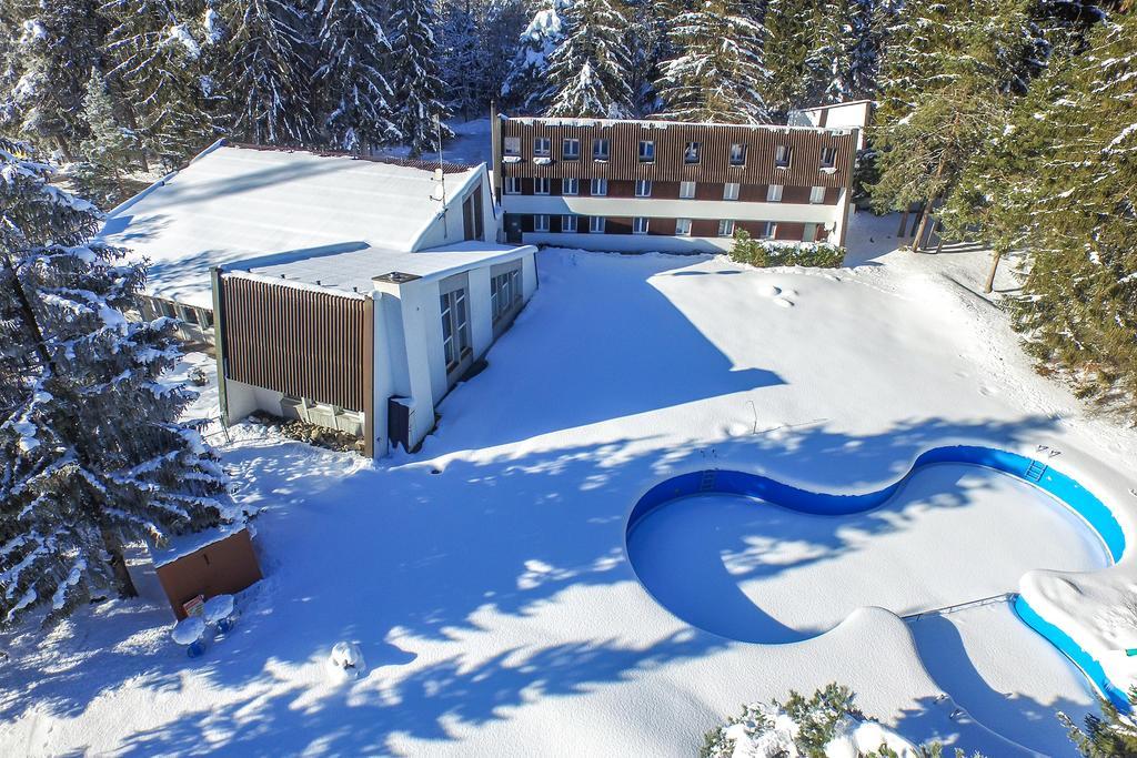 Hotel Grüsch Buitenkant foto