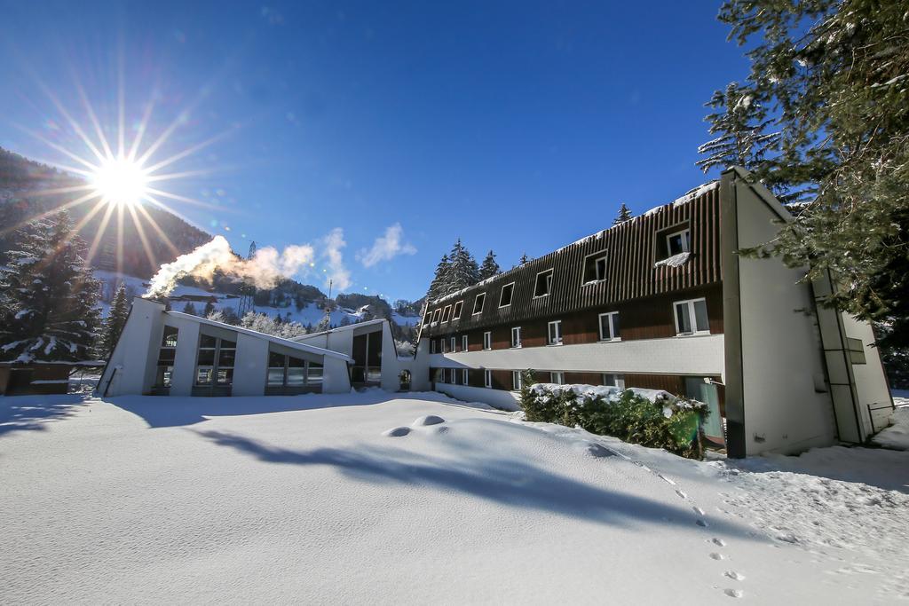 Hotel Grüsch Buitenkant foto