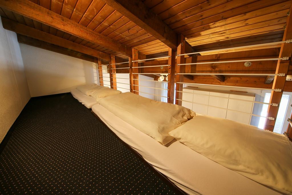 Hotel Grüsch Buitenkant foto
