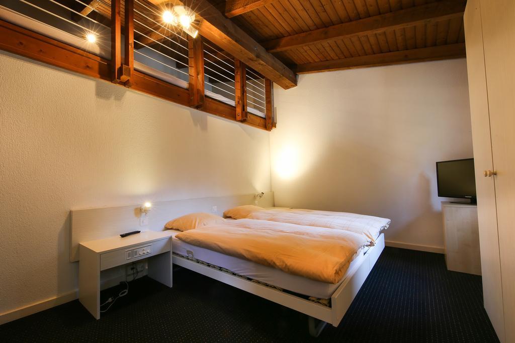 Hotel Grüsch Buitenkant foto